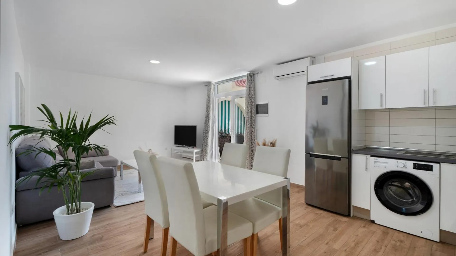 Beach Holidays Costa Adeje  Apartment Costa Adeje (Tenerife)